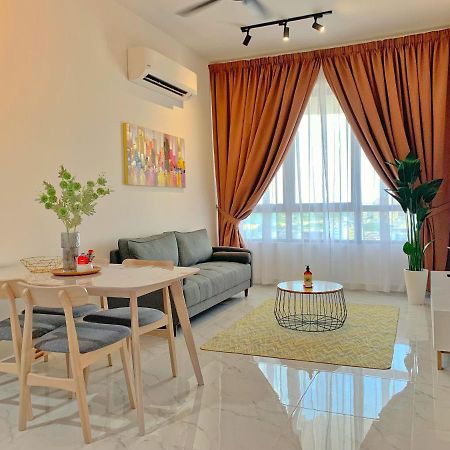 Netflix Two Bedroom Troika Kota Bharu Homestay 182 Εξωτερικό φωτογραφία