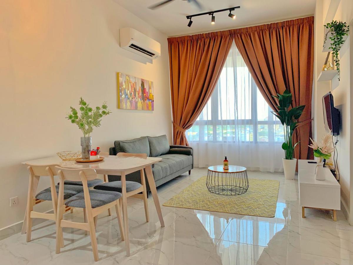 Netflix Two Bedroom Troika Kota Bharu Homestay 182 Εξωτερικό φωτογραφία