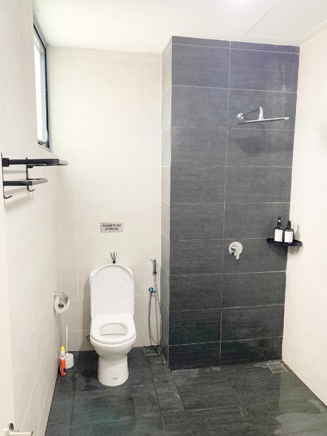 Netflix Two Bedroom Troika Kota Bharu Homestay 182 Εξωτερικό φωτογραφία